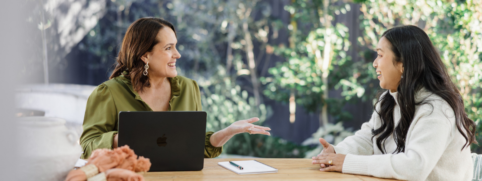 The Difference Between Working with VA Agency Philippines and Being Supported By One